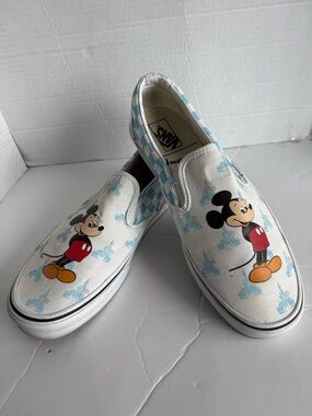 Vans x Disney World 50th Anniversary Classic Slip On Mickey Mouse Shoes size 11